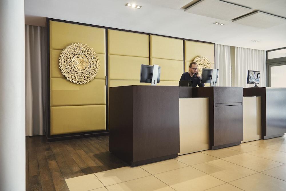 Aparthotel Adagio Marseille Timone Экстерьер фото